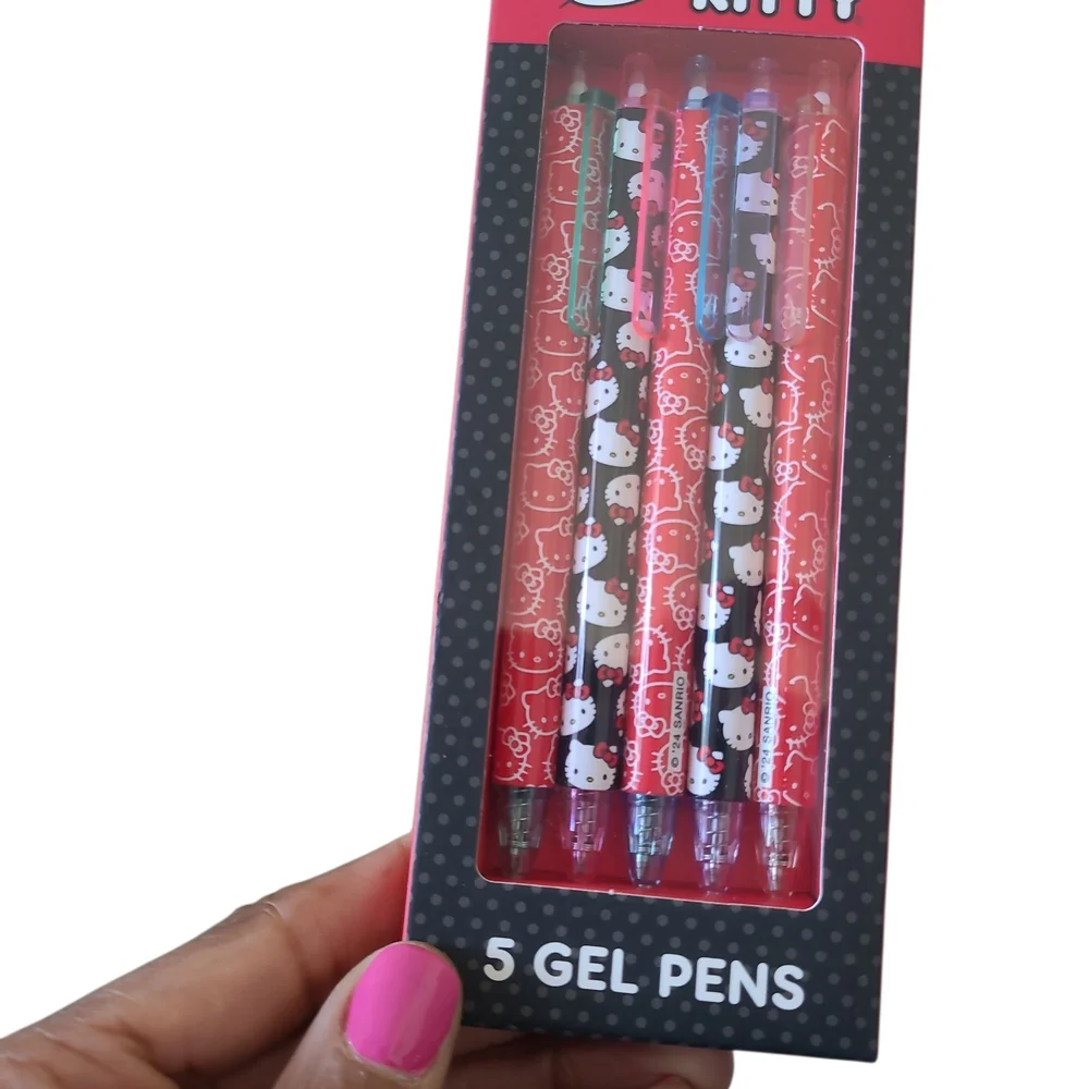 Hello Kitty Pink and Red 17-Month Planner + Gel Pen Set